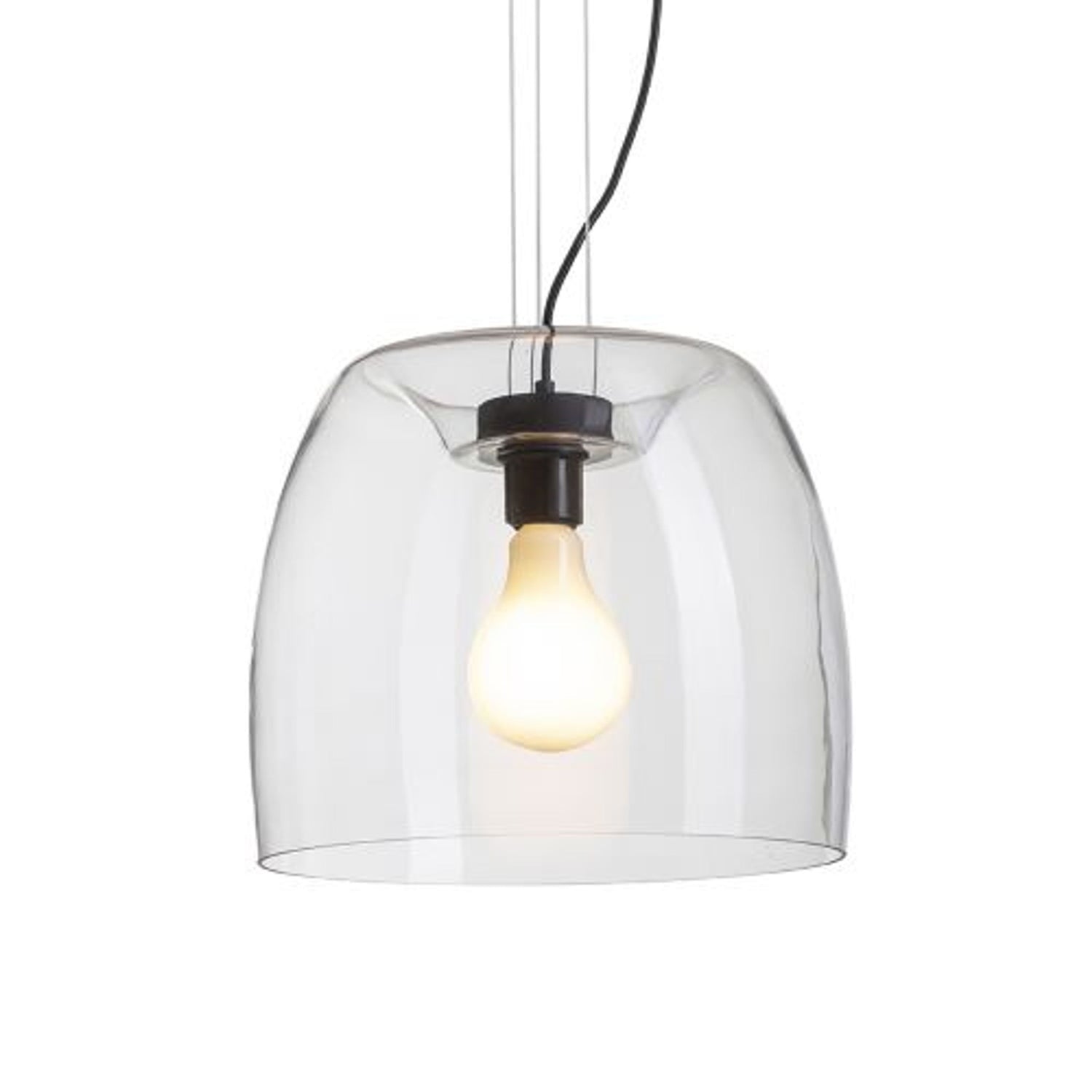 Hanglampen boven eettafel